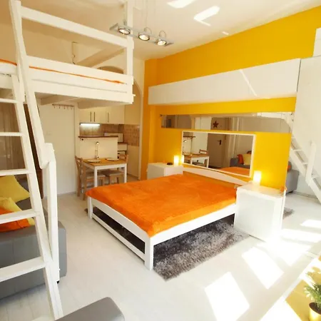 Sunny Studio In Party District- Balcony- Ac * Budapest