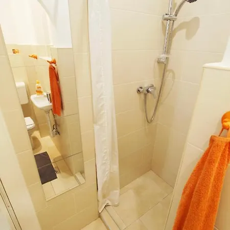 Sunny In Party District- Balcony- Ac Apartmán