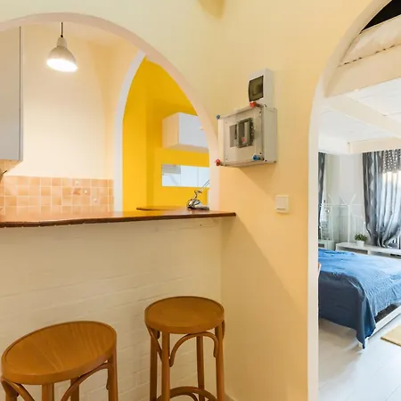Apartamento Sunny With Balcony In Party District